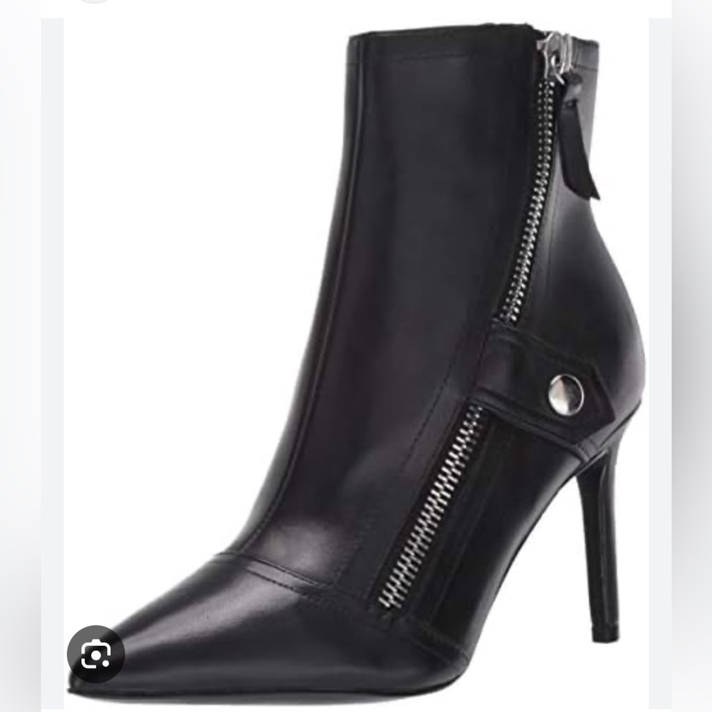 NWOT Nine West Black Ankle Booties in Size 7 1/2